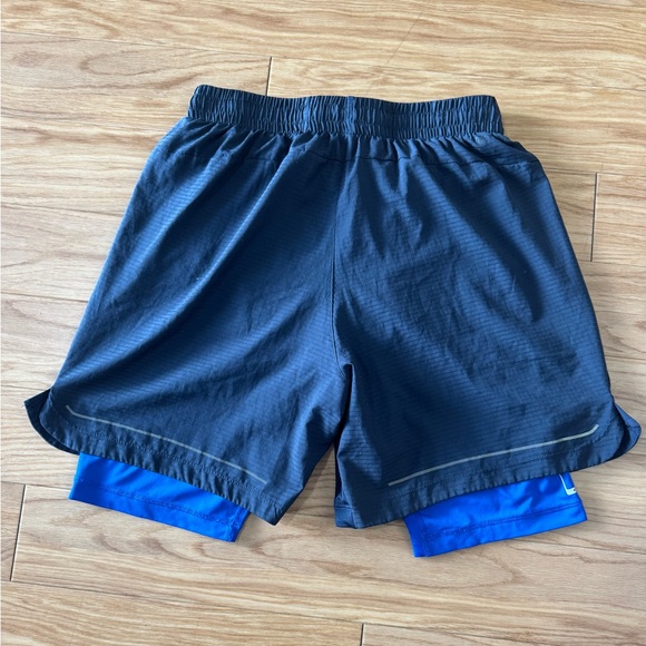 men’s adidas size medium shorts - Picture 3 of 4